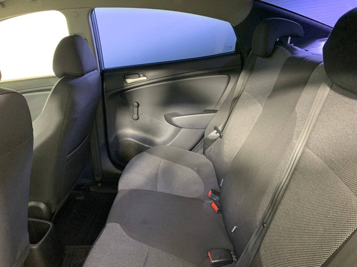 Hyundai Solaris 2011 года с пробегом. Фото: #17