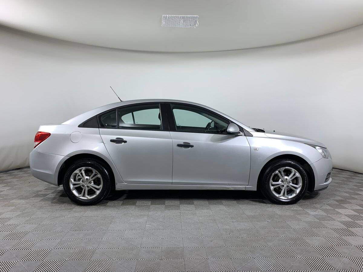 Chevrolet Cruze 2012 года с пробегом. Фото: #3