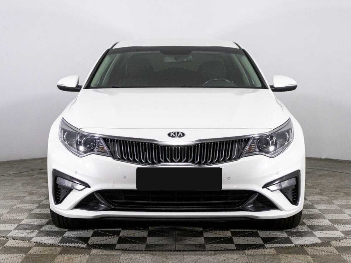 Kia Optima 2018 года с пробегом. Посмотреть фото