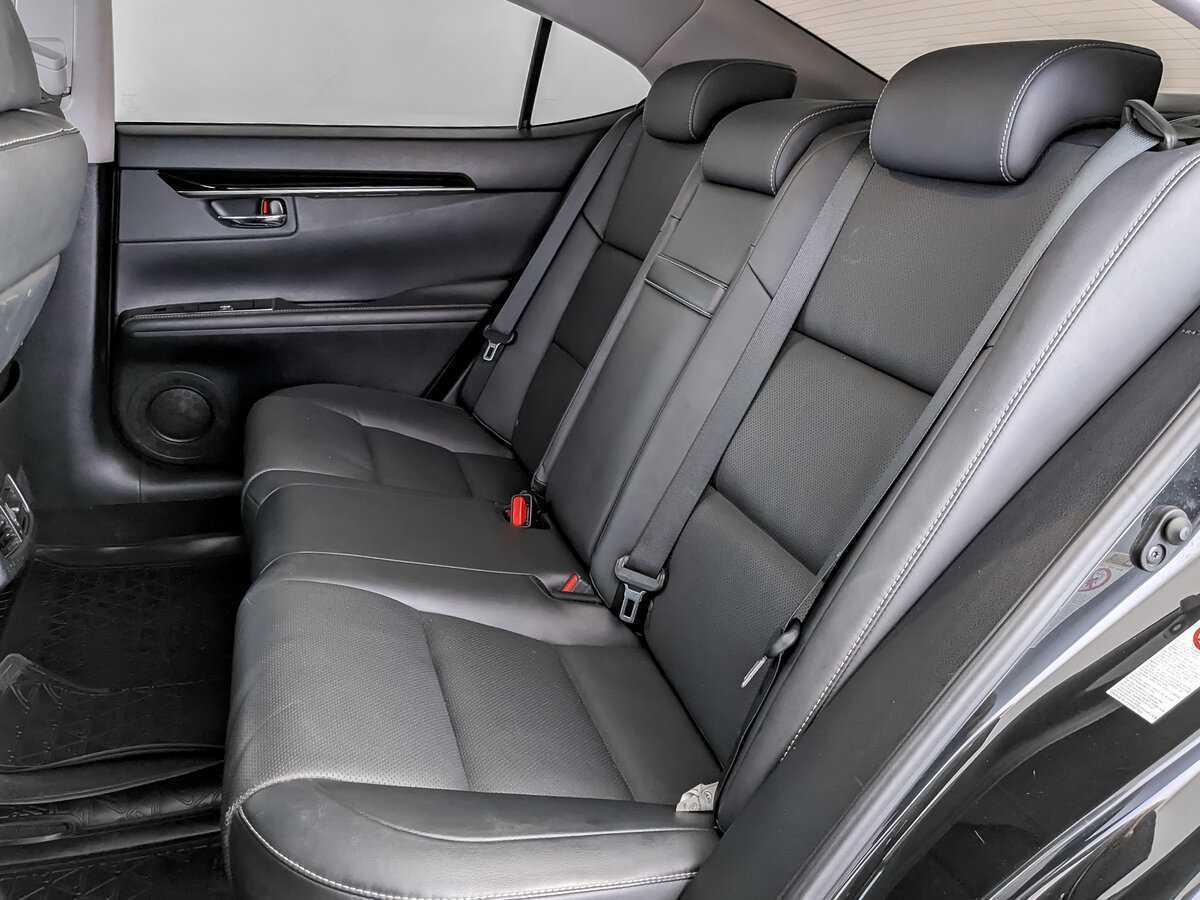 Lexus ES 2018 года с пробегом. Фото: #9