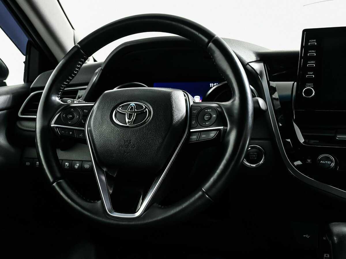 Toyota Camry 2021 года с пробегом. Фото: #13