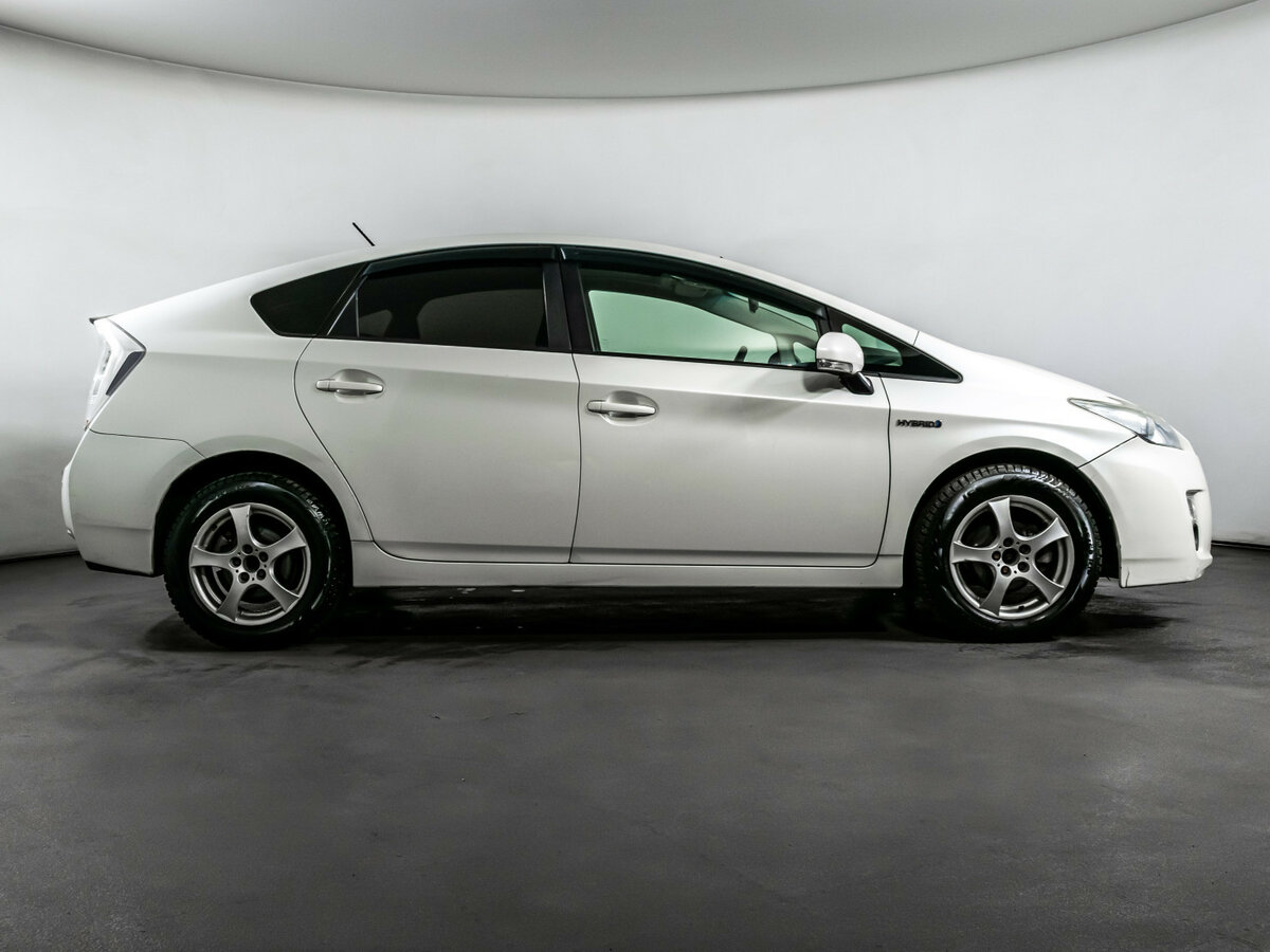 Toyota Prius 2009 года с пробегом. Фото: #3