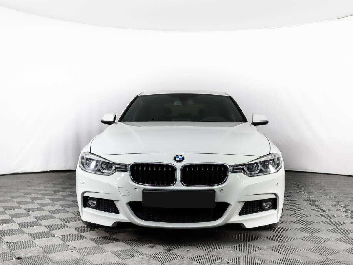 BMW 3 серии 2018 года с пробегом. Фото: #1