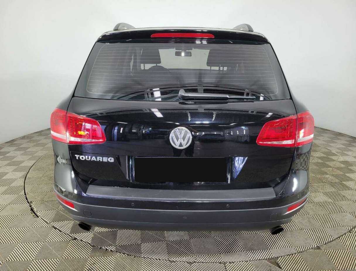 Volkswagen Touareg 2012 года с пробегом. Фото: #2