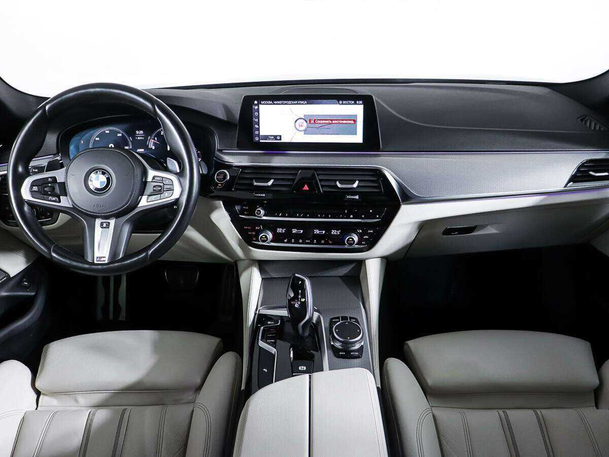 BMW 5 серии 2019 года с пробегом. Фото: #11