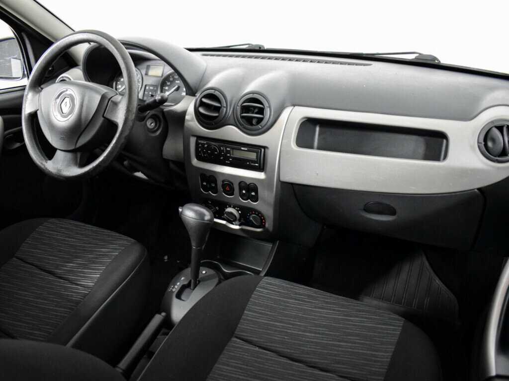 Renault Sandero 2011 года с пробегом. Фото: #8