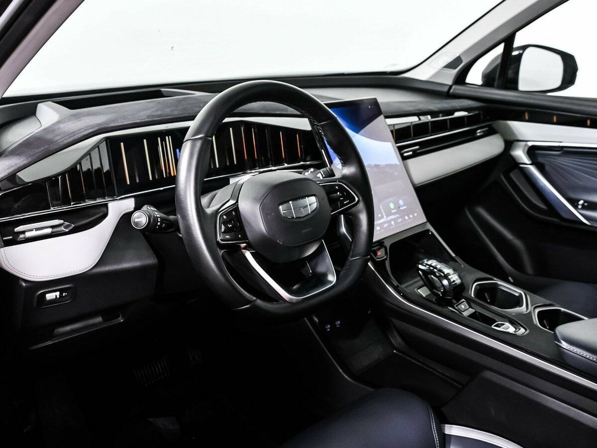 Geely Atlas 2023 года с пробегом. Фото: #12