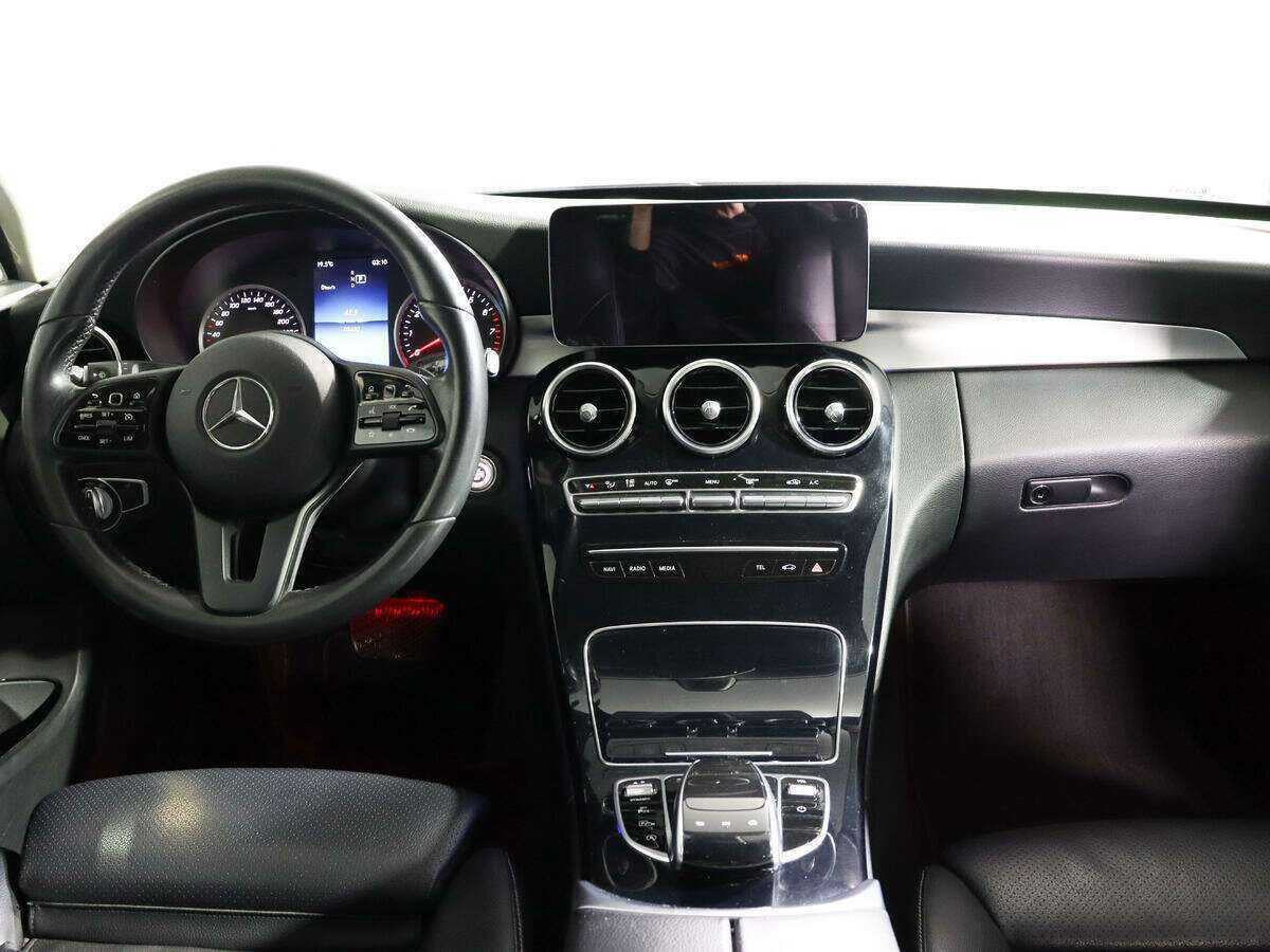 Mercedes-Benz C-Класс 2018 года с пробегом. Фото: #9