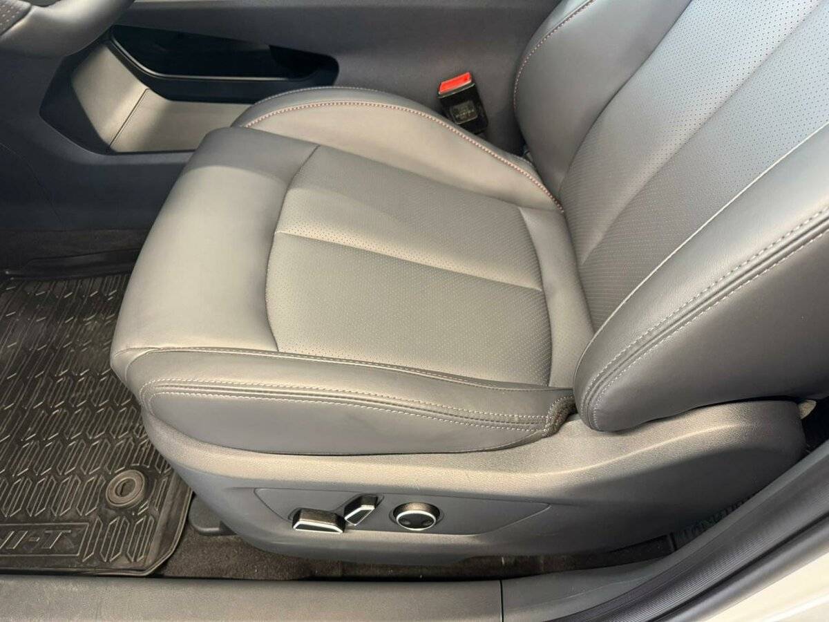 Changan UNI-T 2024 года с пробегом. Фото: #14