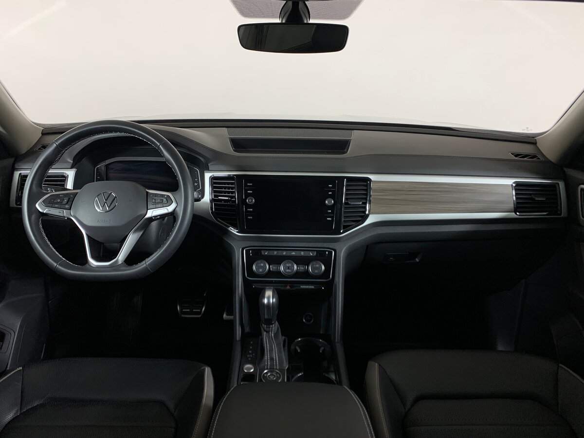Volkswagen Teramont 2021 года с пробегом. Фото: #12