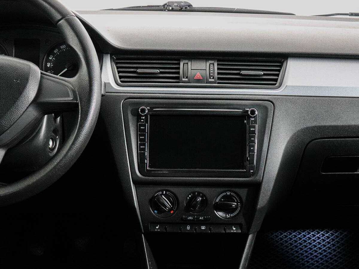 Skoda Rapid 2014 года с пробегом. Фото: #11