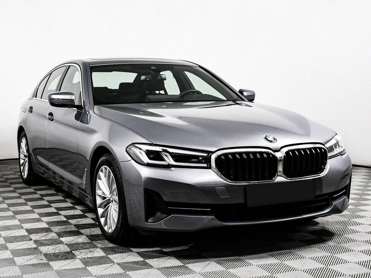 BMW 5 серии 2023 года с пробегом. Фото: #2