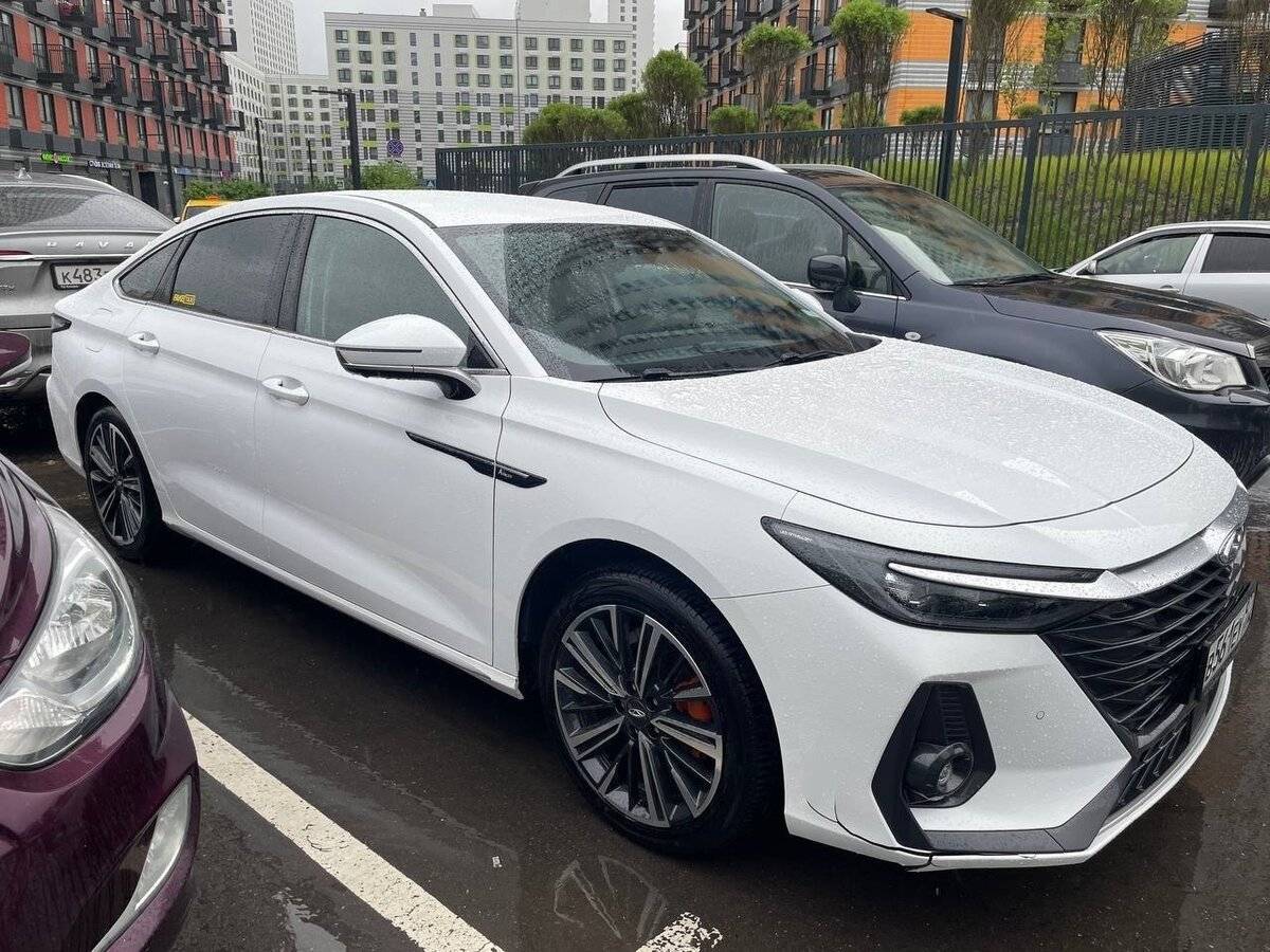 Chery Arrizo 8 2023 года с пробегом. Фото: #1