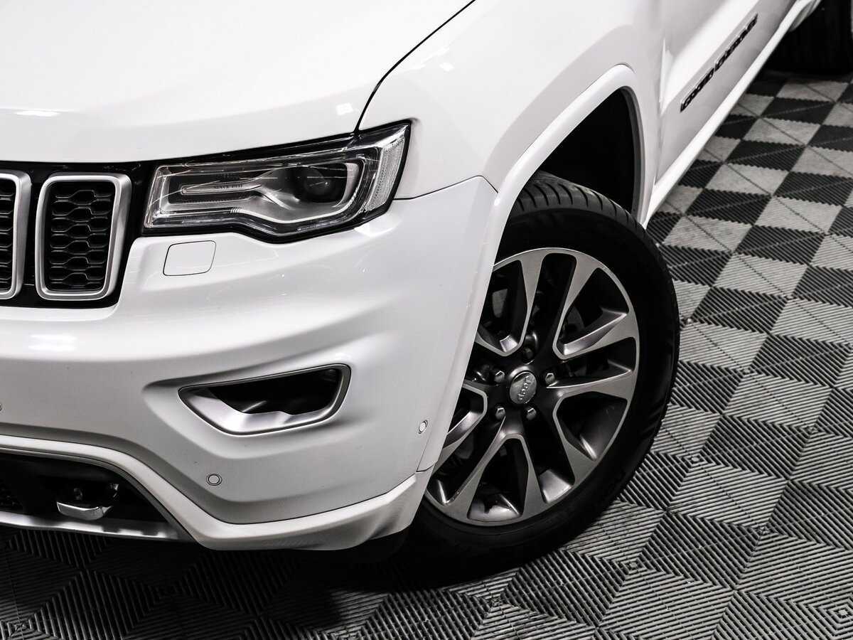 Jeep Grand Cherokee 2017 года с пробегом. Фото: #13
