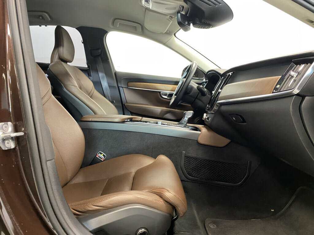 Volvo S90 2019 года с пробегом. Фото: #7