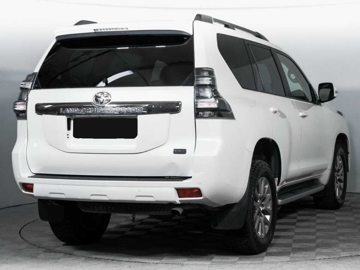 Toyota Land Cruiser Prado 2017 года с пробегом. Фото: #4