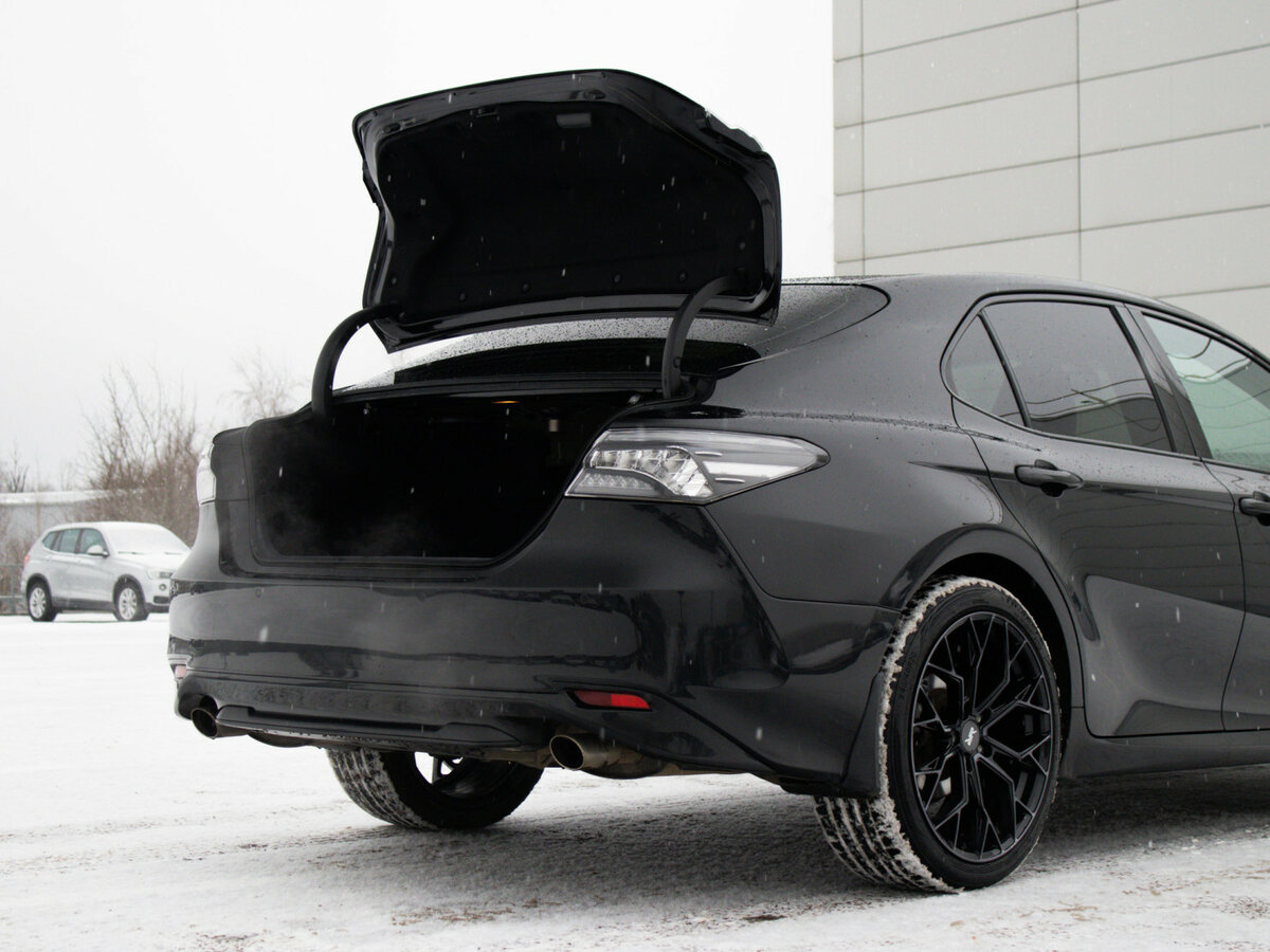 Toyota Camry 2022 года с пробегом. Фото: #16