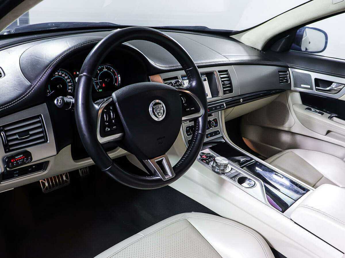 Jaguar XF 2012 года с пробегом. Фото: #12