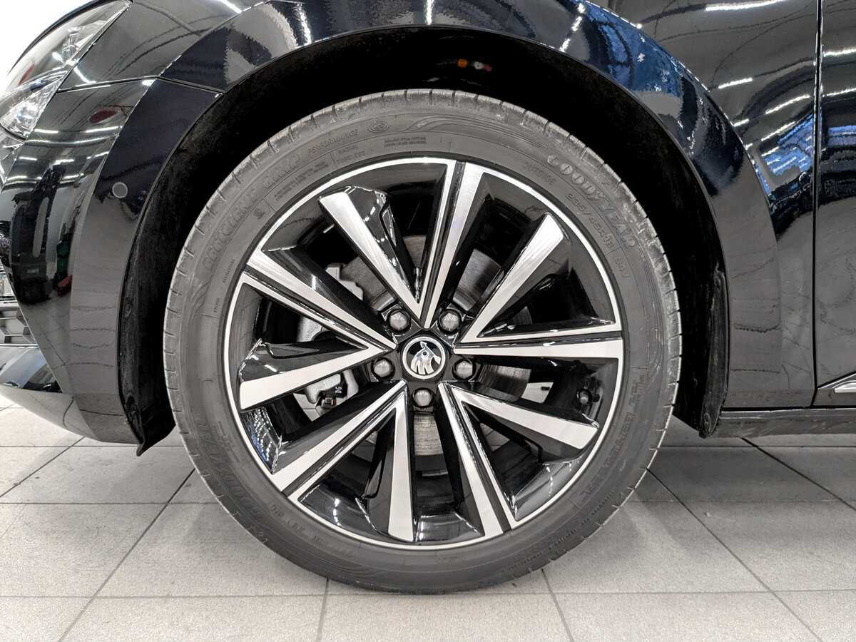 Skoda Superb 2024 года с пробегом. Фото: #16