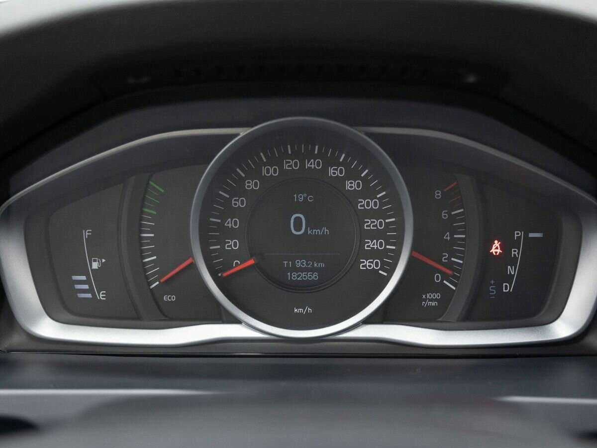 Volvo S60 2013 года с пробегом. Фото: #24