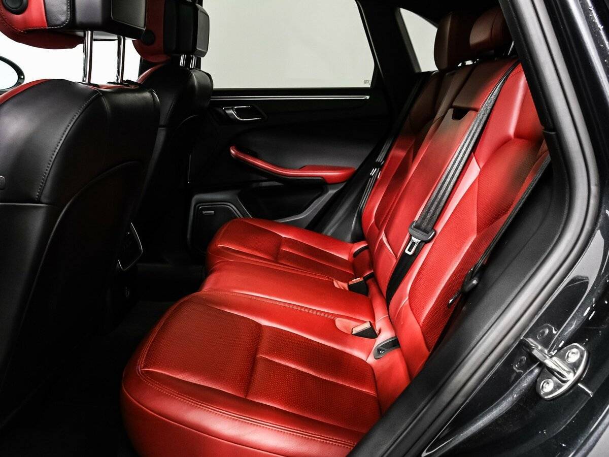 Porsche Macan 2017 года с пробегом. Фото: #11