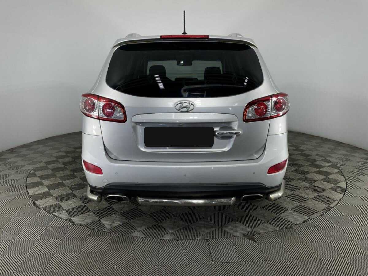 Hyundai Santa Fe 2011 года с пробегом. Фото: #2