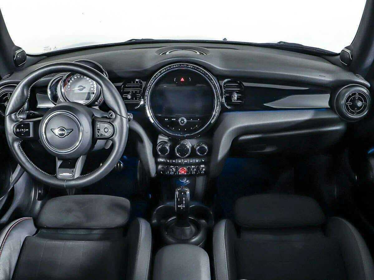 Mini Hatch 2021 года с пробегом. Фото: #10