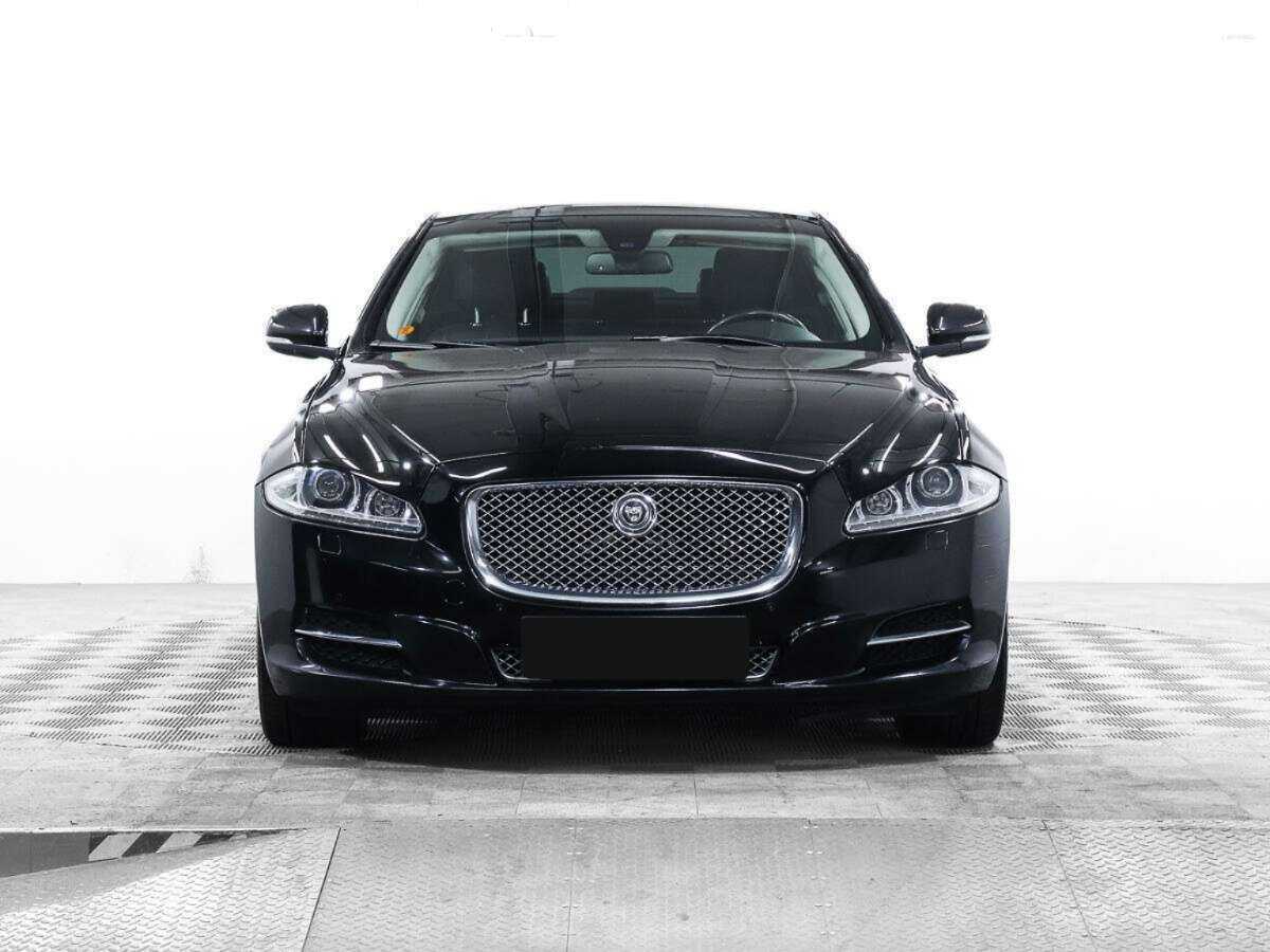 Jaguar XJ 2013 года с пробегом. Фото: #1