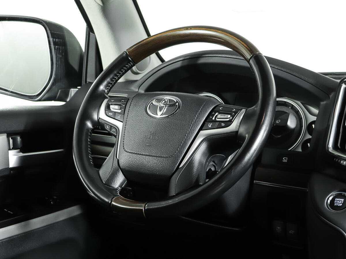 Toyota Land Cruiser 2021 года с пробегом. Фото: #13