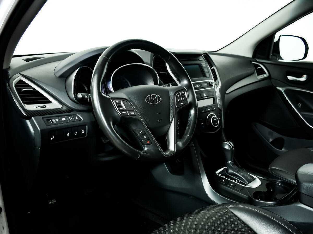 Hyundai Santa Fe 2017 года с пробегом. Фото: #12