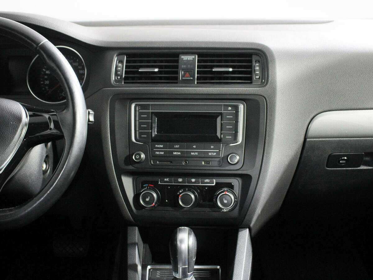 Volkswagen Jetta 2016 года с пробегом. Фото: #12