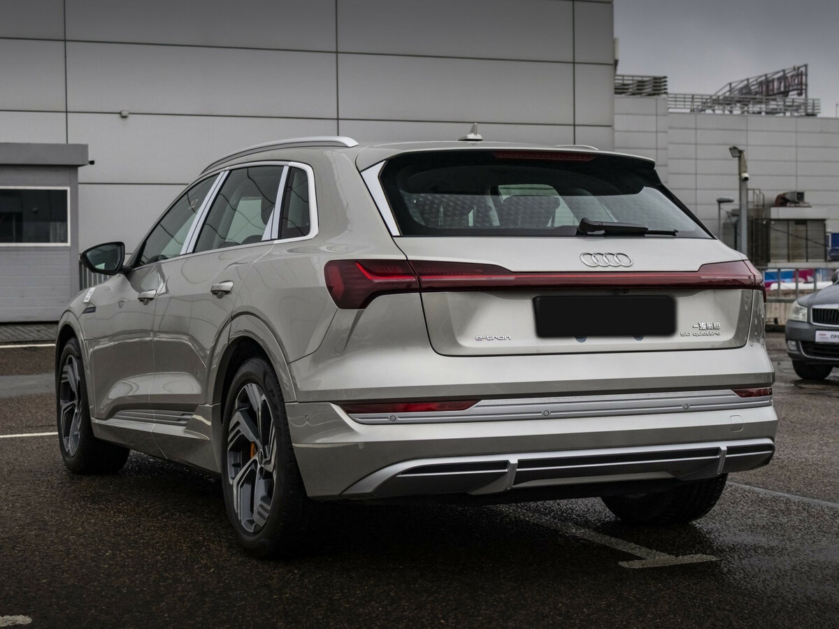 Audi e-tron 2023 года с пробегом. Фото: #8
