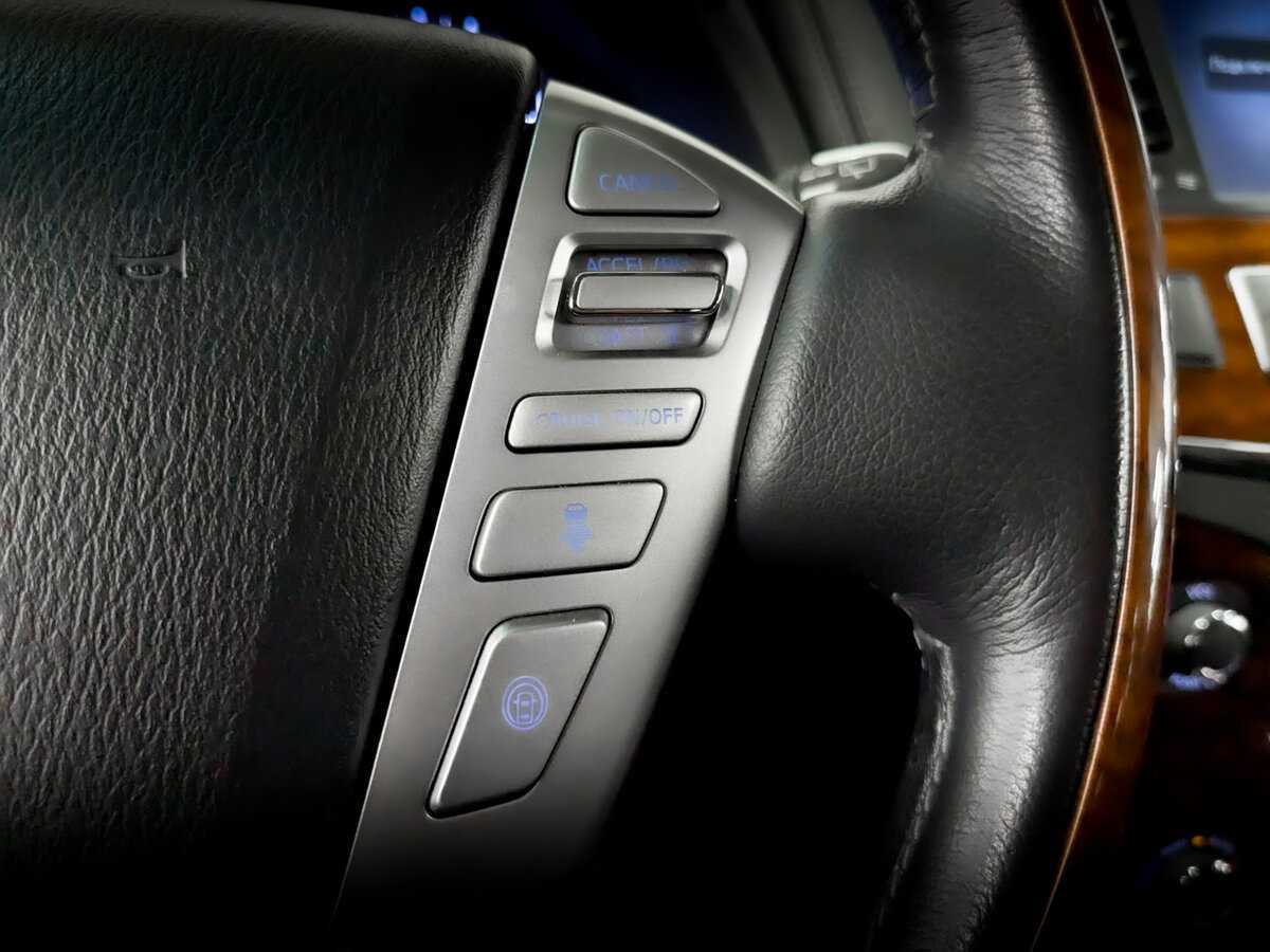 Infiniti QX80 2017 года с пробегом. Фото: #26