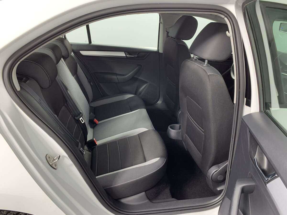 Skoda Rapid 2019 года с пробегом. Фото: #15
