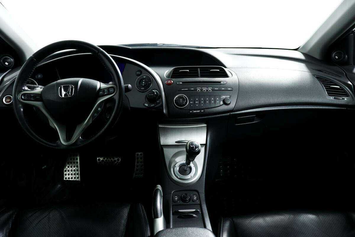 Honda Civic 2008 года с пробегом. Фото: #10