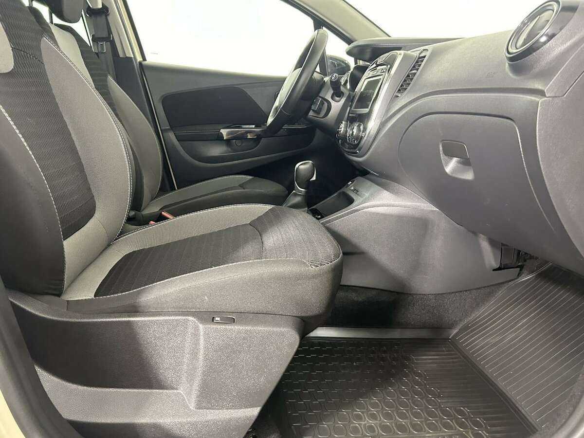 Renault Kaptur 2019 года с пробегом. Фото: #13