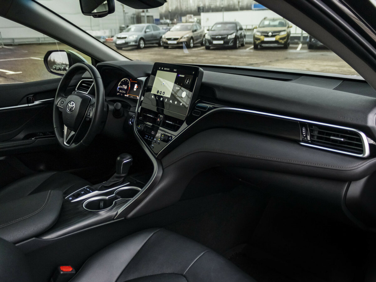 Toyota Camry 2023 года с пробегом. Фото: #7