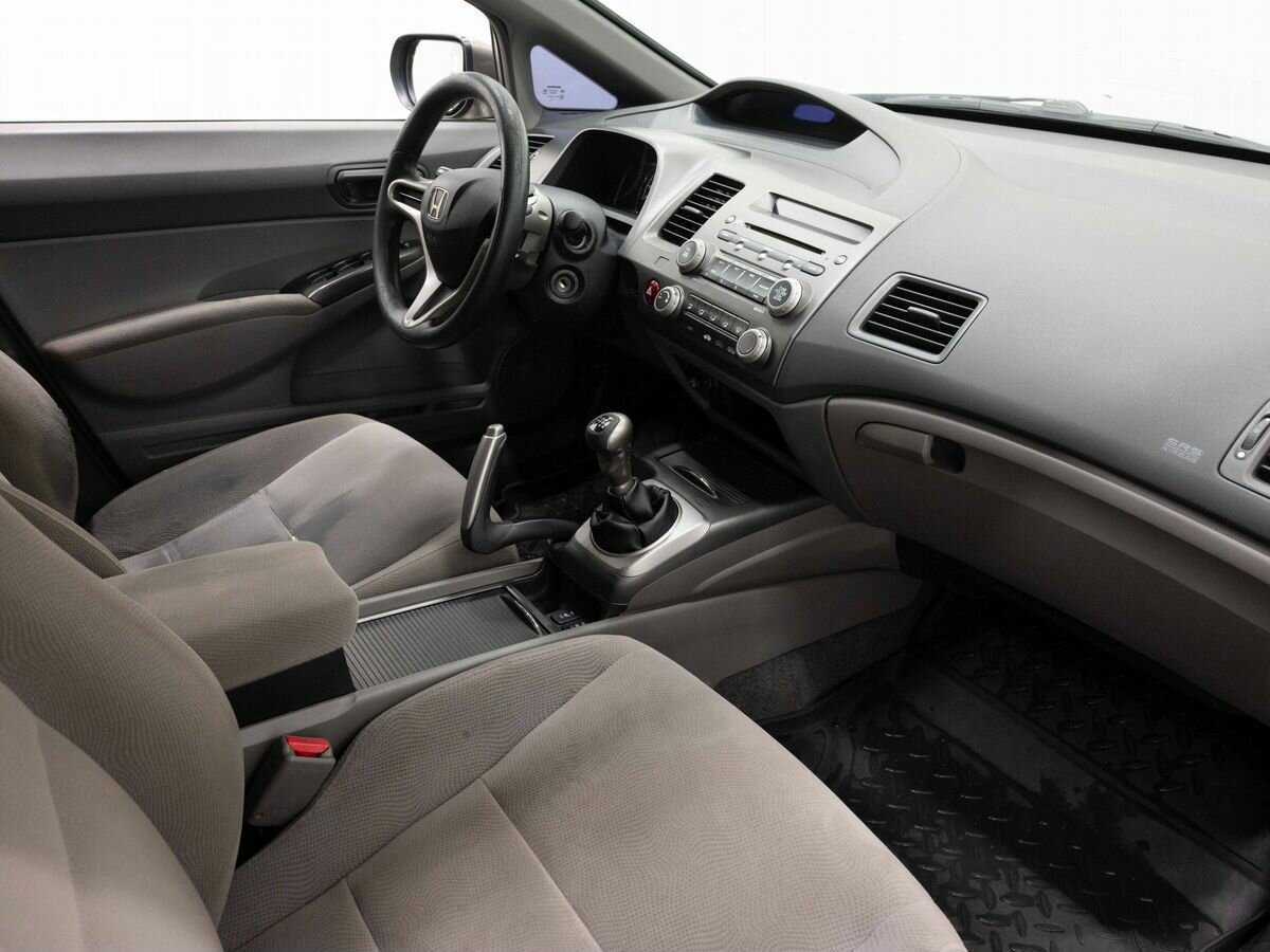 Honda Civic 2008 года с пробегом. Фото: #10