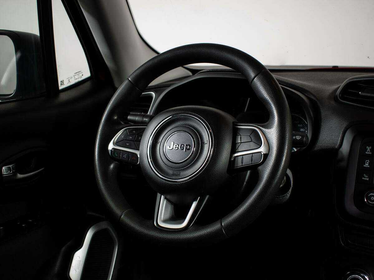 Jeep Renegade 2017 года с пробегом. Фото: #10