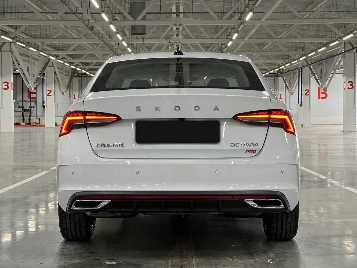 Skoda Octavia 2024 года с пробегом. Фото: #5