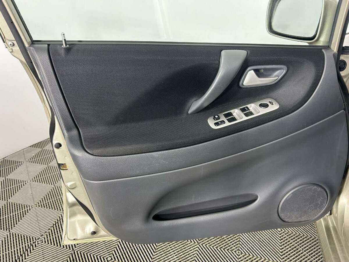 Suzuki Liana 2004 года с пробегом. Фото: #7