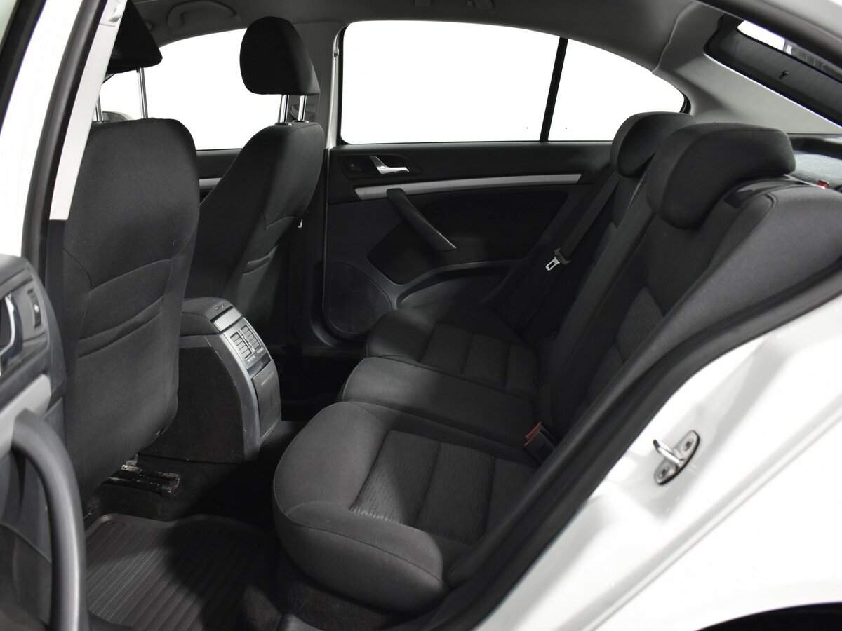 Skoda Octavia 2013 года с пробегом. Фото: #11