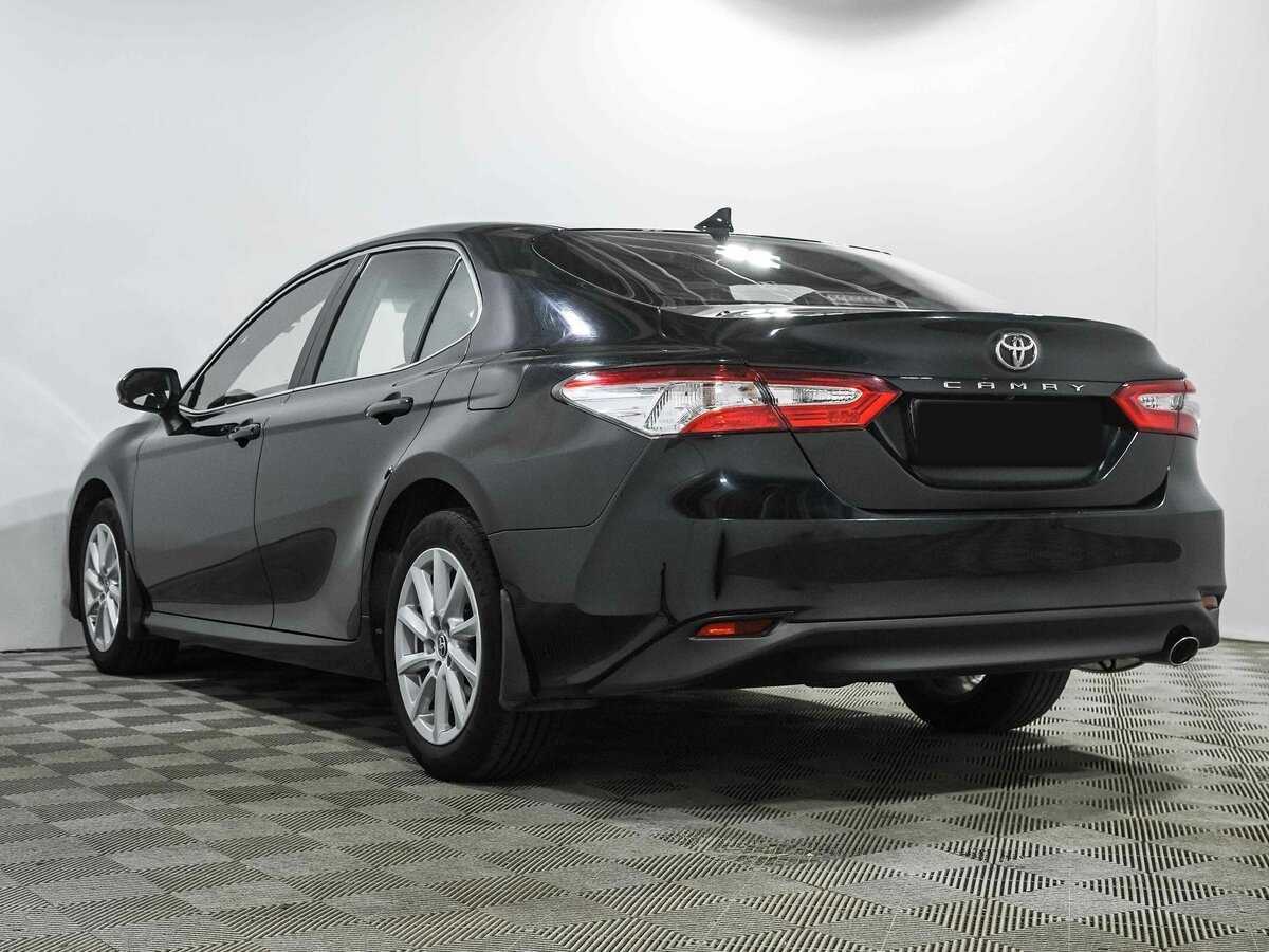Toyota Camry 2021 года с пробегом. Фото: #5