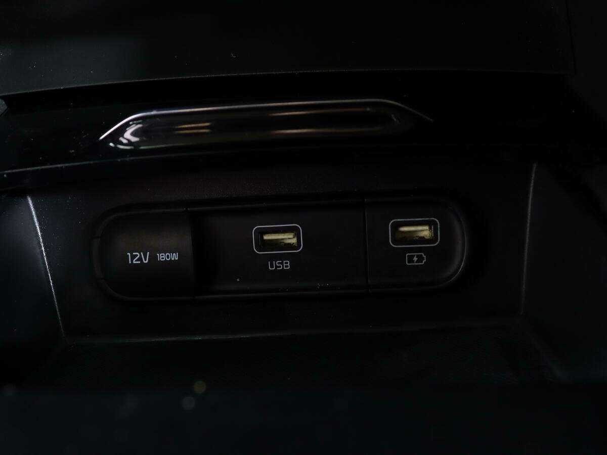 Kia K5 2020 года с пробегом. Фото: #20