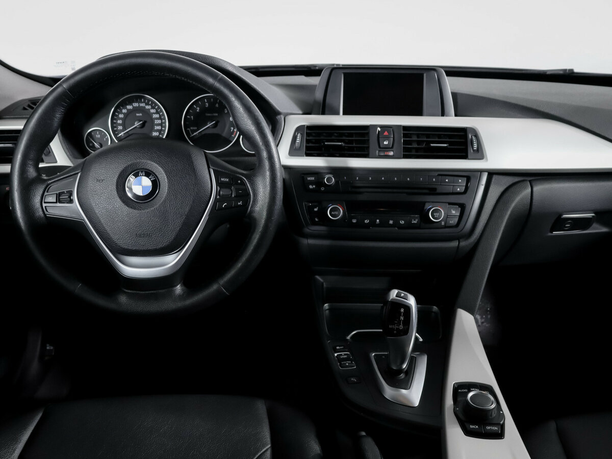 BMW 3 серии 2015 года с пробегом. Фото: #11