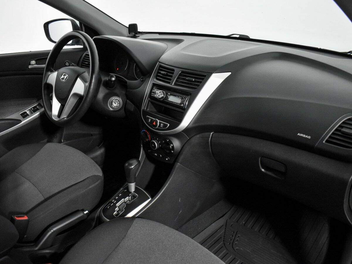 Hyundai Solaris 2011 года с пробегом. Фото: #11