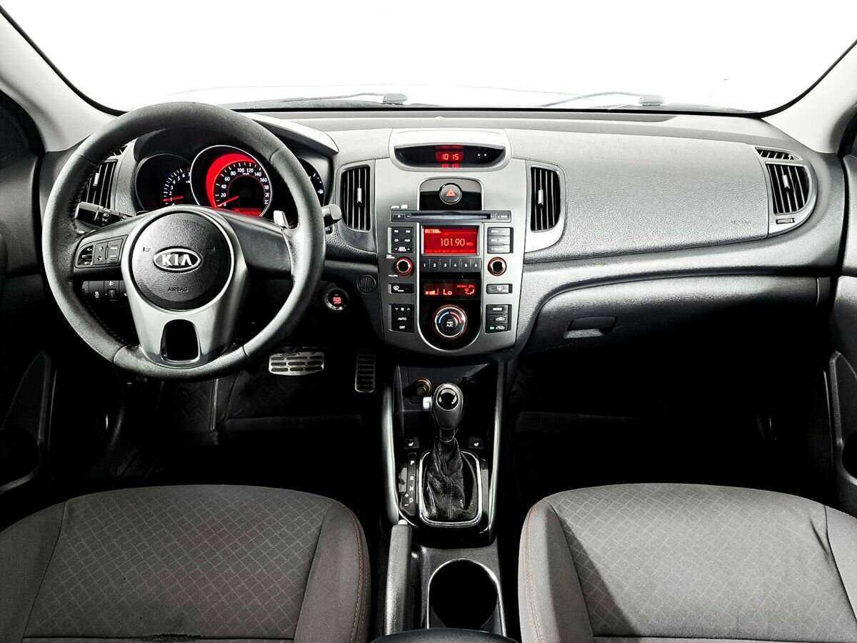 Kia Cerato 2011 года с пробегом. Фото: #11