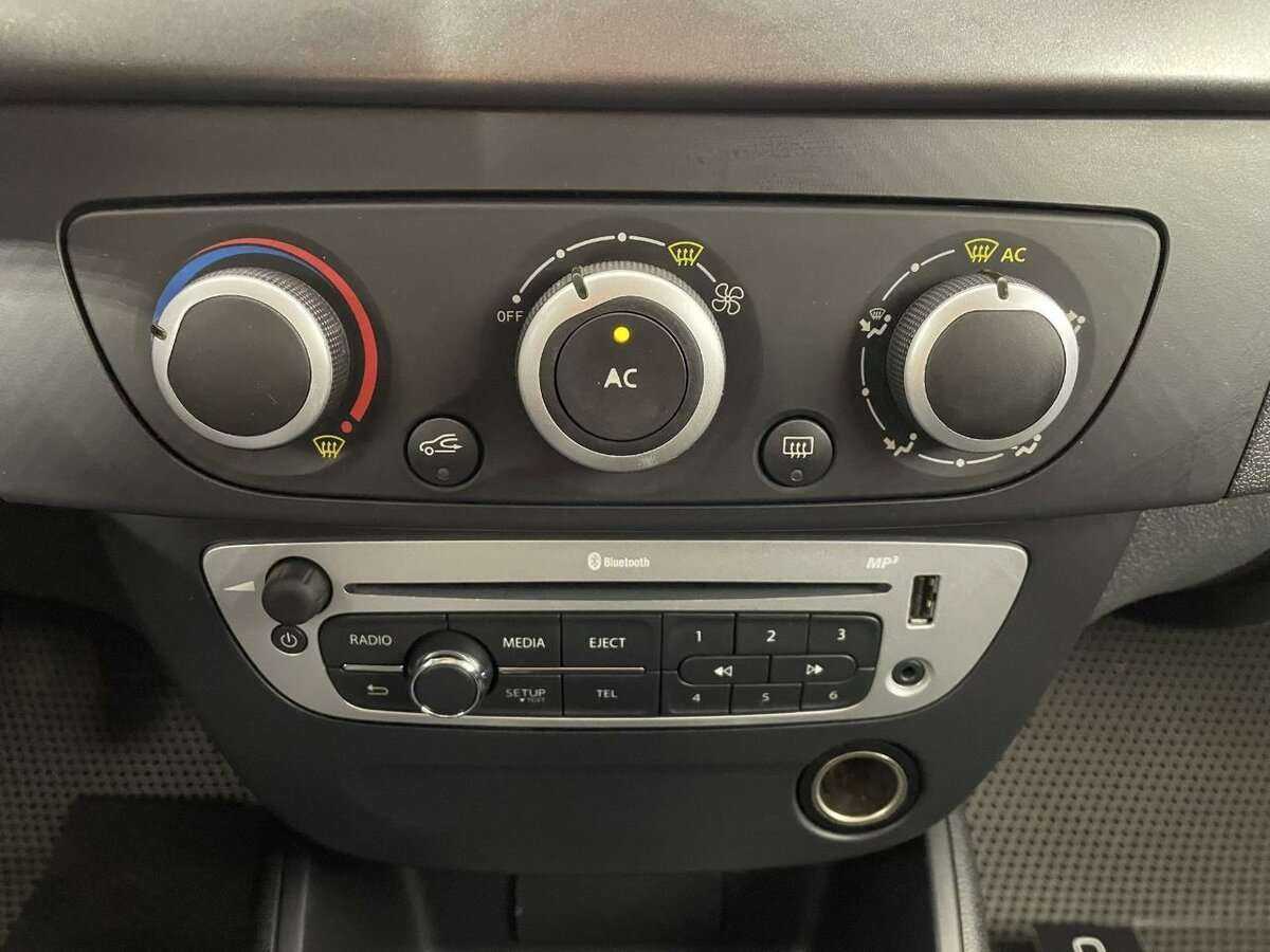 Renault Fluence 2015 года с пробегом. Фото: #11