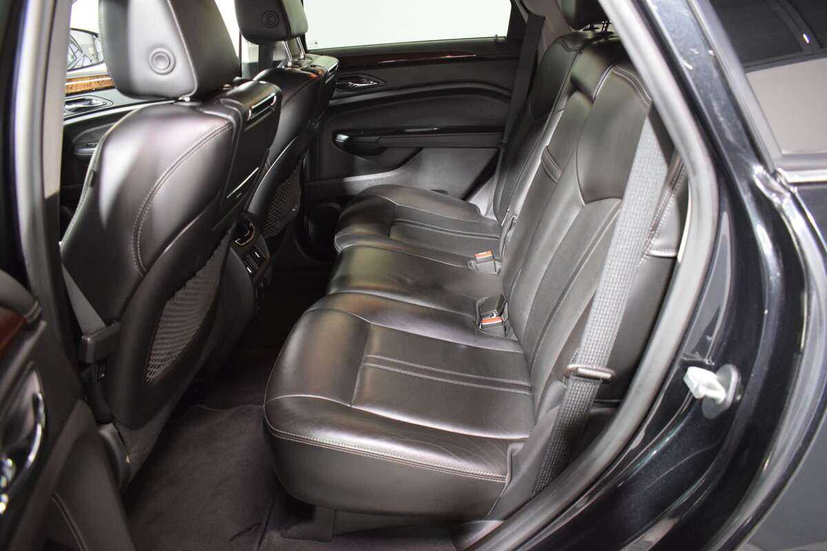 Cadillac SRX 2013 года с пробегом. Фото: #12