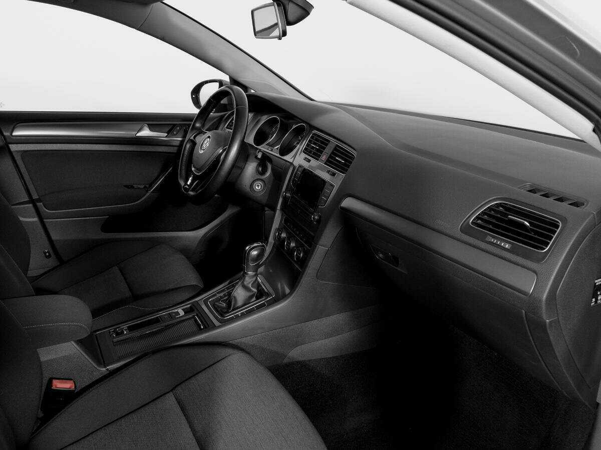 Volkswagen Golf 2013 года с пробегом. Фото: #8